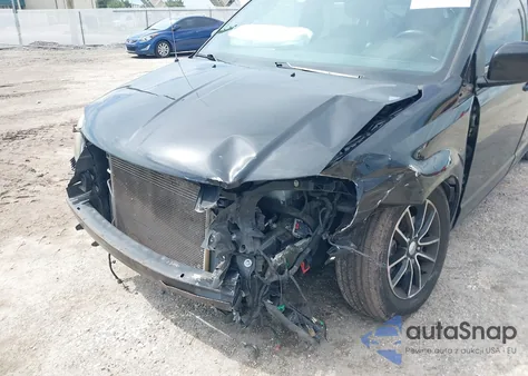 2019 Dodge Grand Caravan Sxt z USA, uszkodzony, nr VIN 2C4RDGCG3KR528086